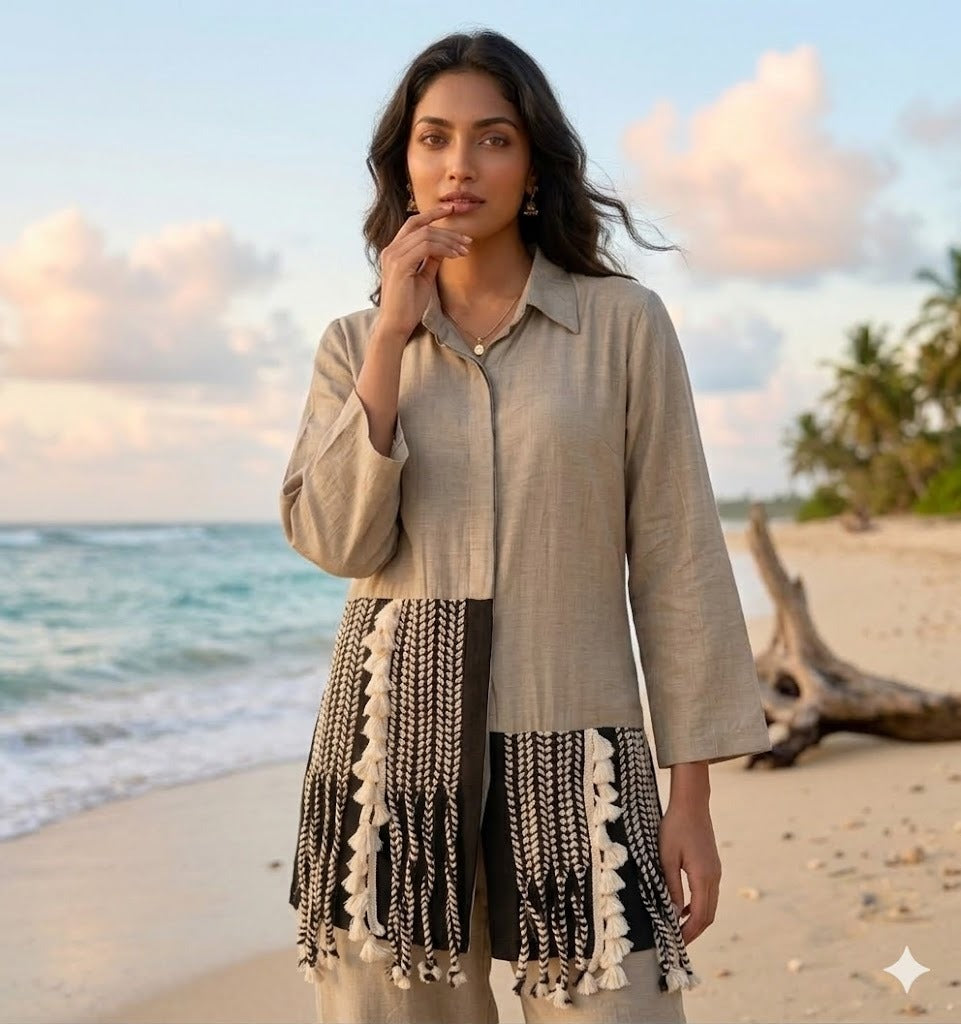 Beige Color Blocking Tassels Cord Set