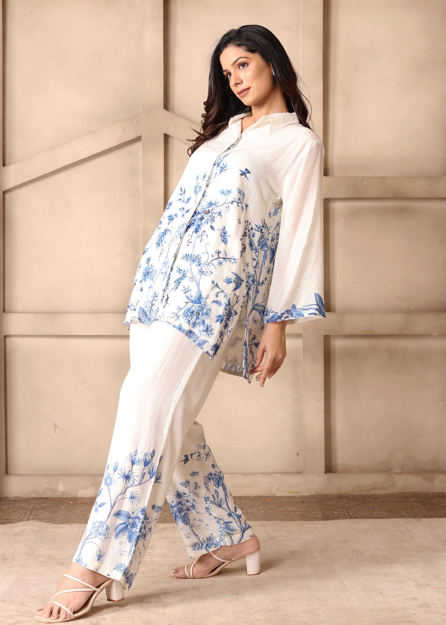 Blue & White Printed Cord Set