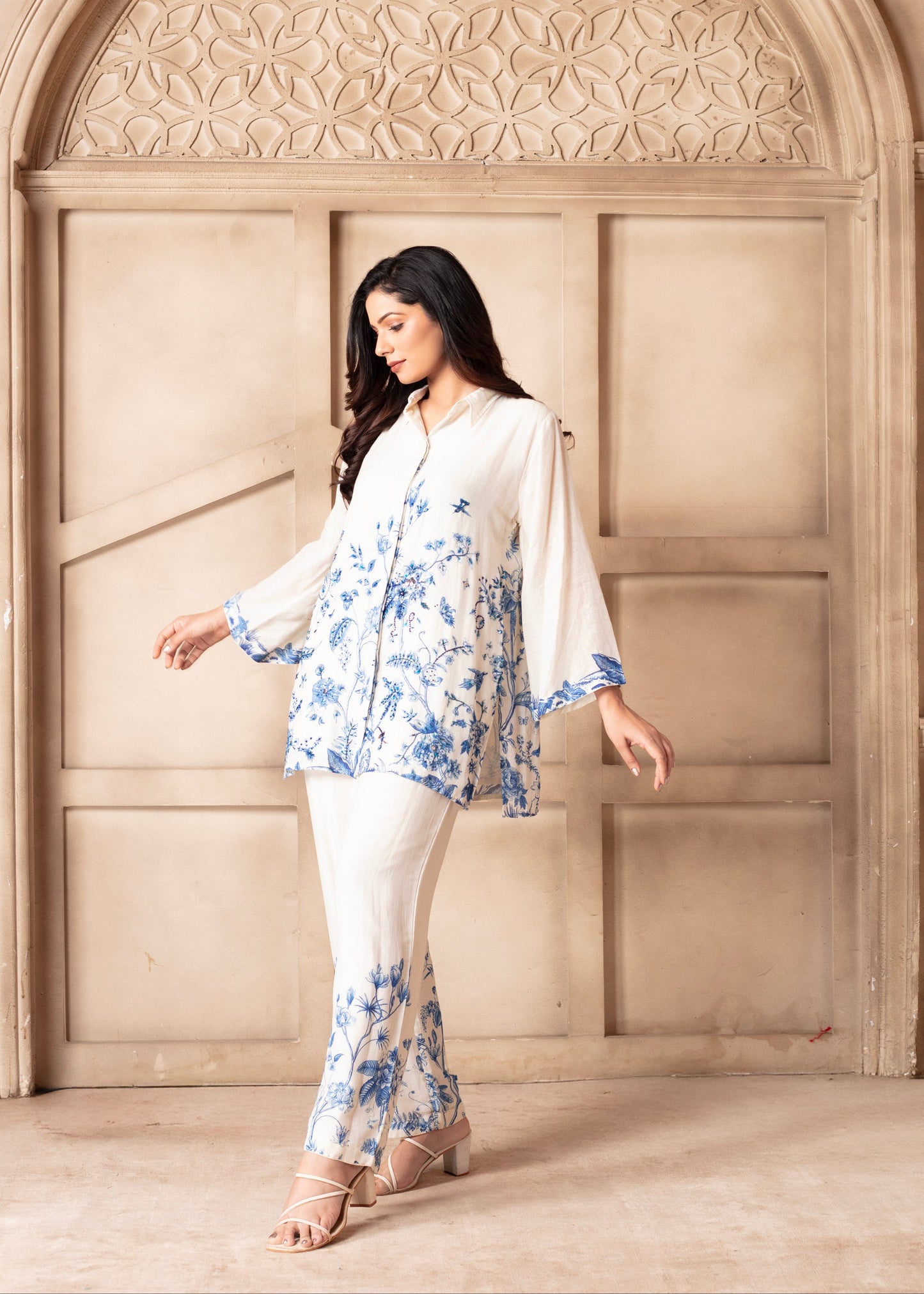 Blue & White Printed Cord Set